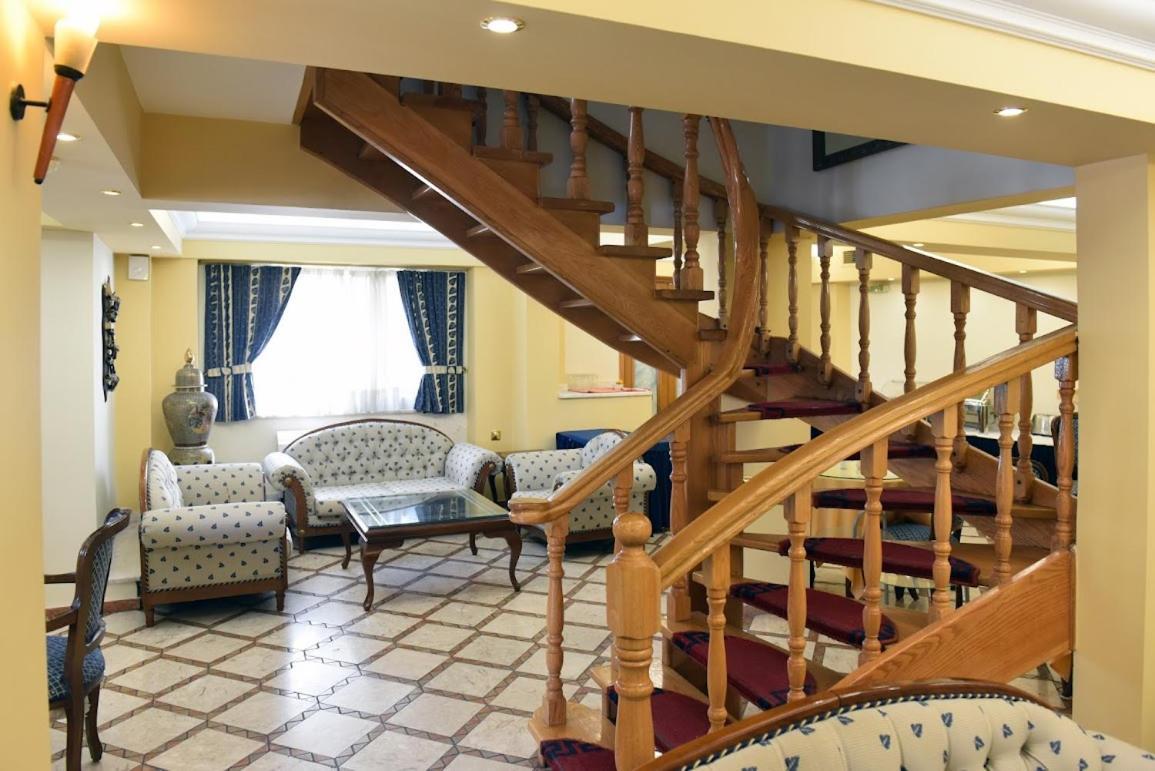 Aiolis Hotel Касторія Екстер'єр фото