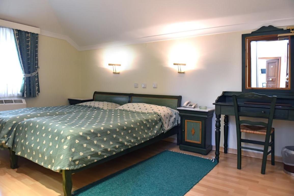 Aiolis Hotel Касторія Екстер'єр фото