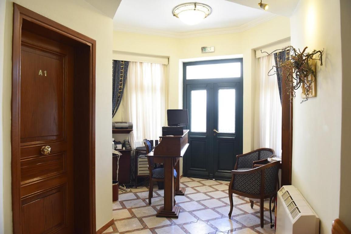 Aiolis Hotel Касторія Екстер'єр фото