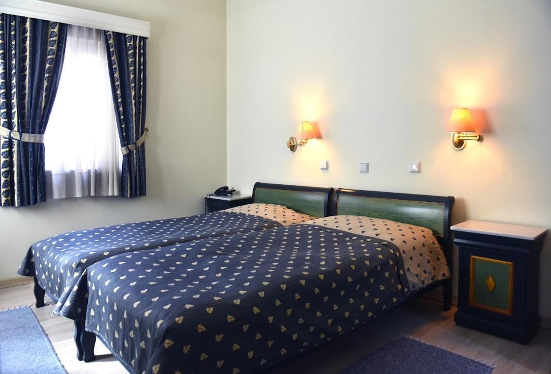 Aiolis Hotel Касторія Екстер'єр фото